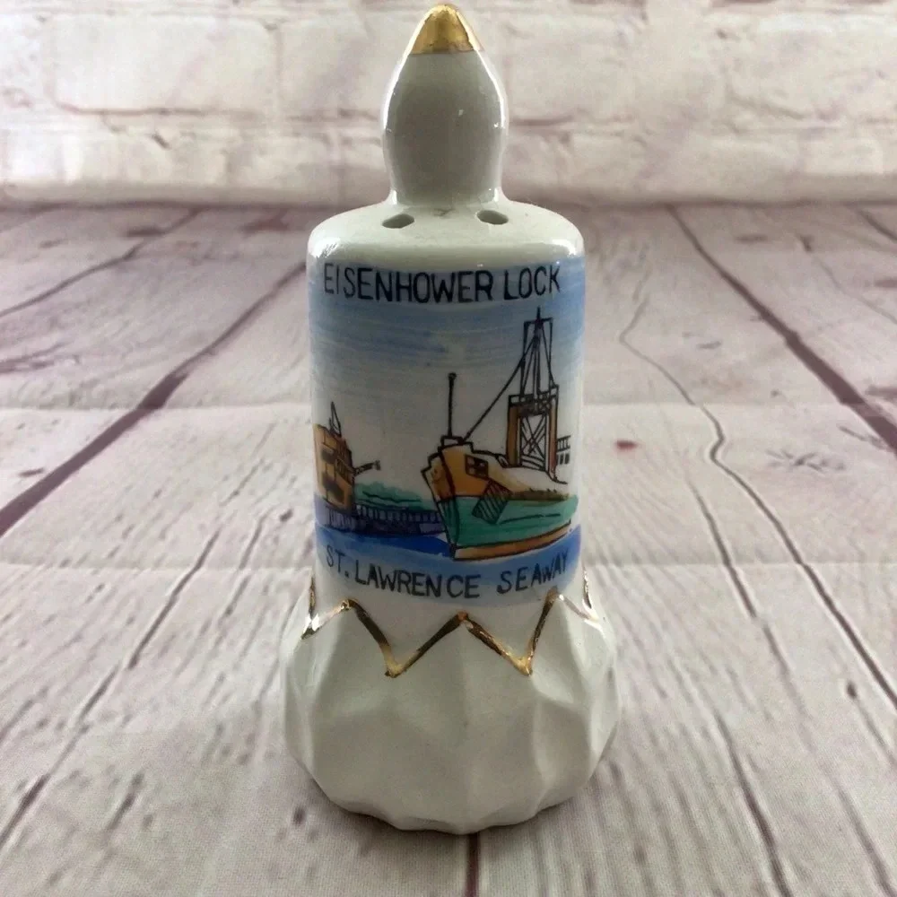 Vintage Fairway Eisenhower Lock St. Lawrence Seaway Salt and Pepper Pair…